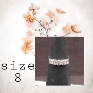 Vintage silver ring marked 925 size 8